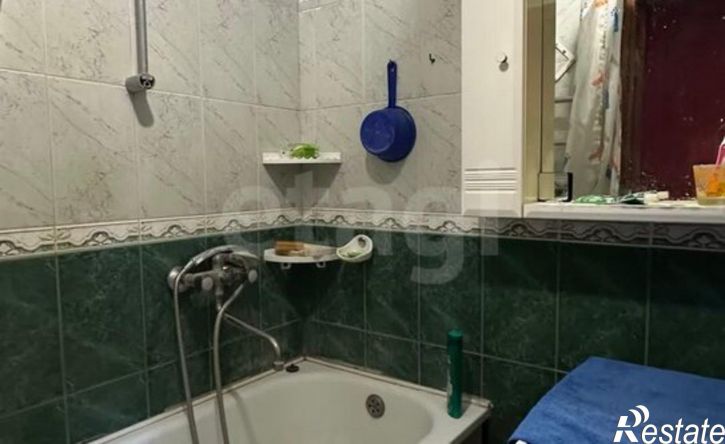 3-комн квартира ул Костюкова, 32,  д. 32