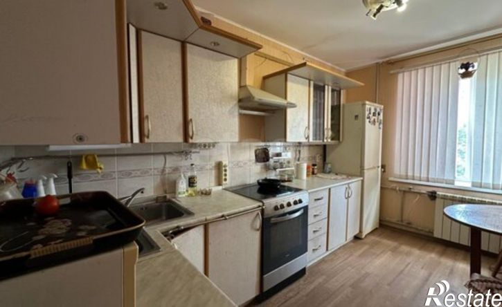 3-комн квартира ул Костюкова, 32,  д. 32