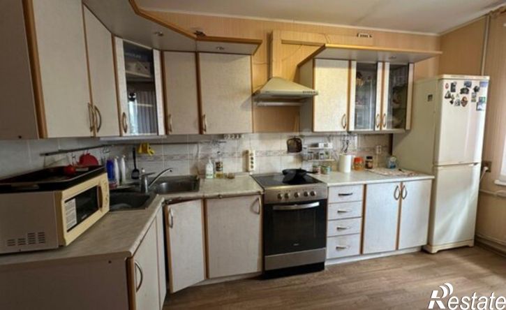 3-комн квартира ул Костюкова, 32,  д. 32