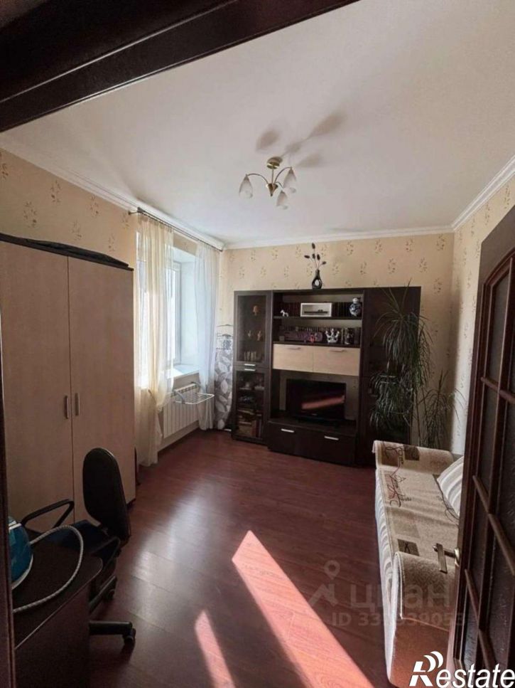 3-комн квартира ул Костюкова, 36а,  д. 36а