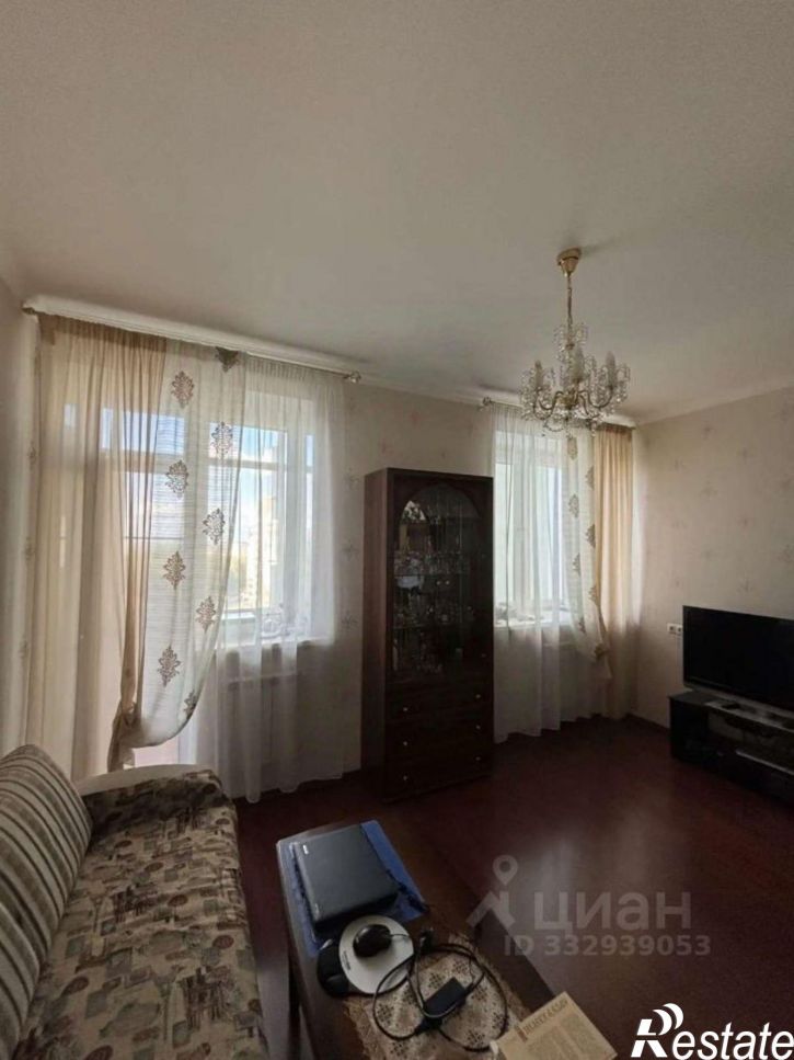 3-комн квартира ул Костюкова, 36а,  д. 36а