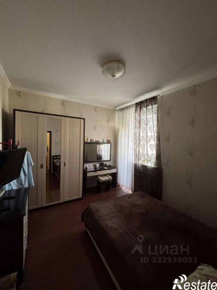 3-комн квартира ул Костюкова, 36а,  д. 36а