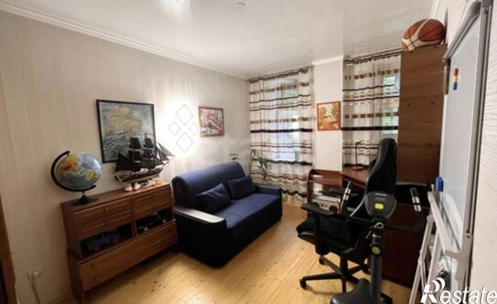 2-комн квартира ул 5 Августа, 35,  д. 35