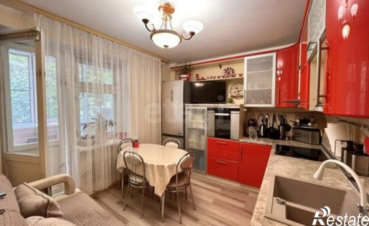 2-комн квартира ул 5 Августа, 35,  д. 35