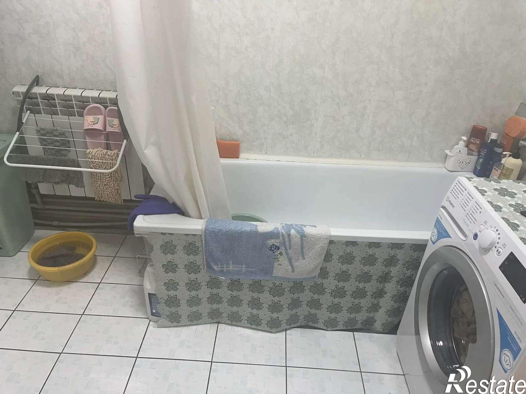 Купить дачу, дом, коттедж за 18 000 000 рублей на Комарова улица