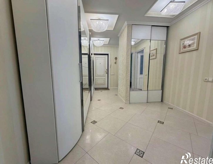 3-комн квартира Буденного улица, 13