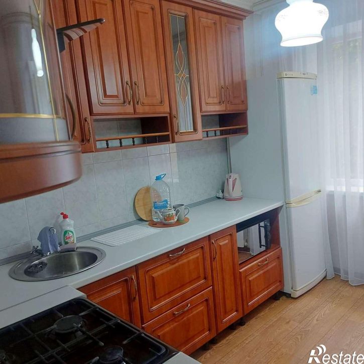 3-комн квартира Есенина улица, 50