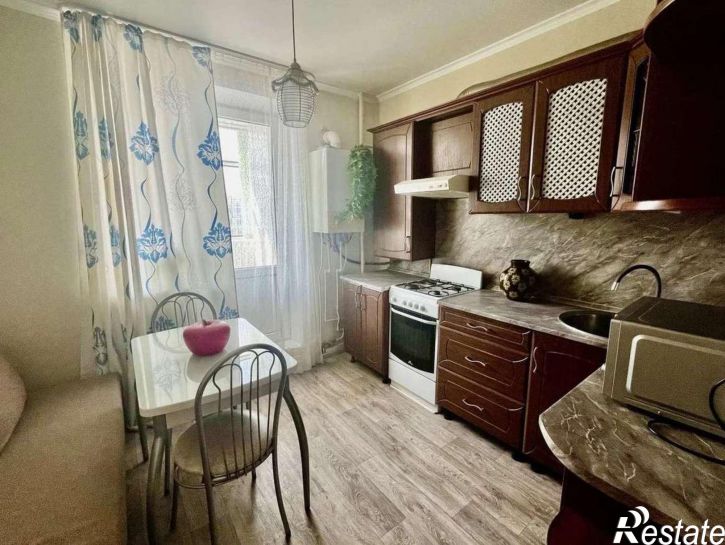 1-комн квартира Есенина улица, 40