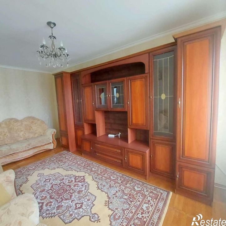 3-комн квартира Есенина улица, 50