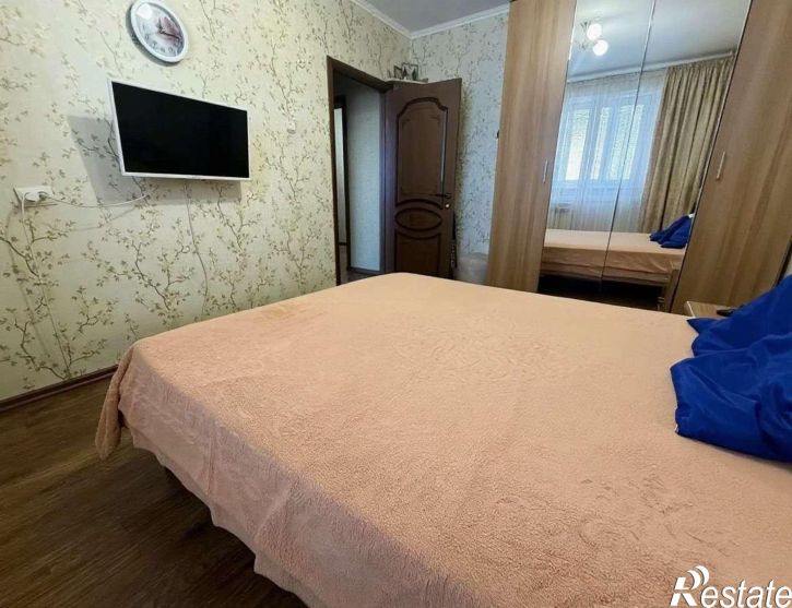 3-комн квартира Королева улица, 6