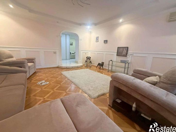 5-комн квартира Белгородского Полка улица, 50