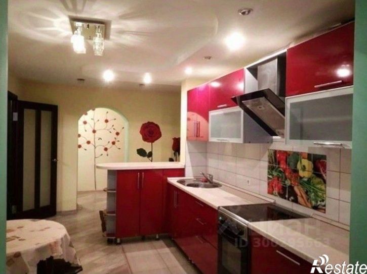 3-комн квартира ул Шаландина, 2,  д. 2