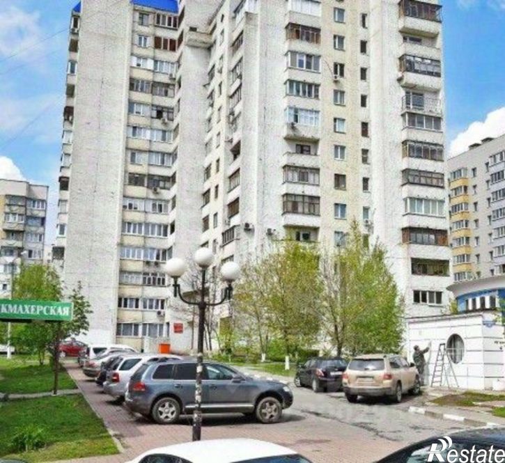 3-комн квартира ул Шаландина, 2,  д. 2
