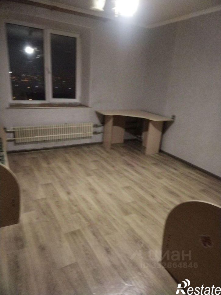 2-комн квартира пр-кт Б.Хмельницкого, 127,  д. 127