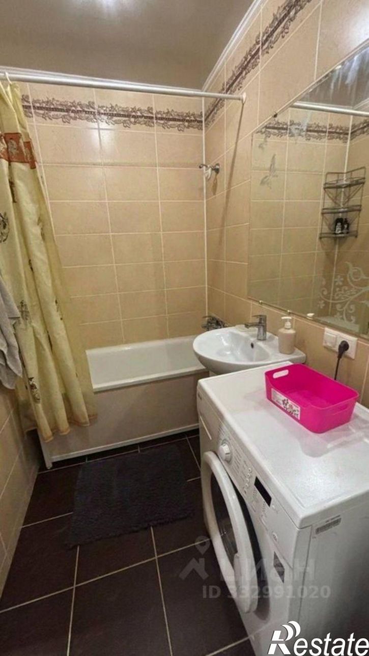 1-комн квартира ул Есенина, 32,  д. 32