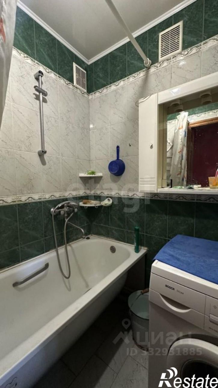 3-комн квартира ул Костюкова, 32,  д. 32