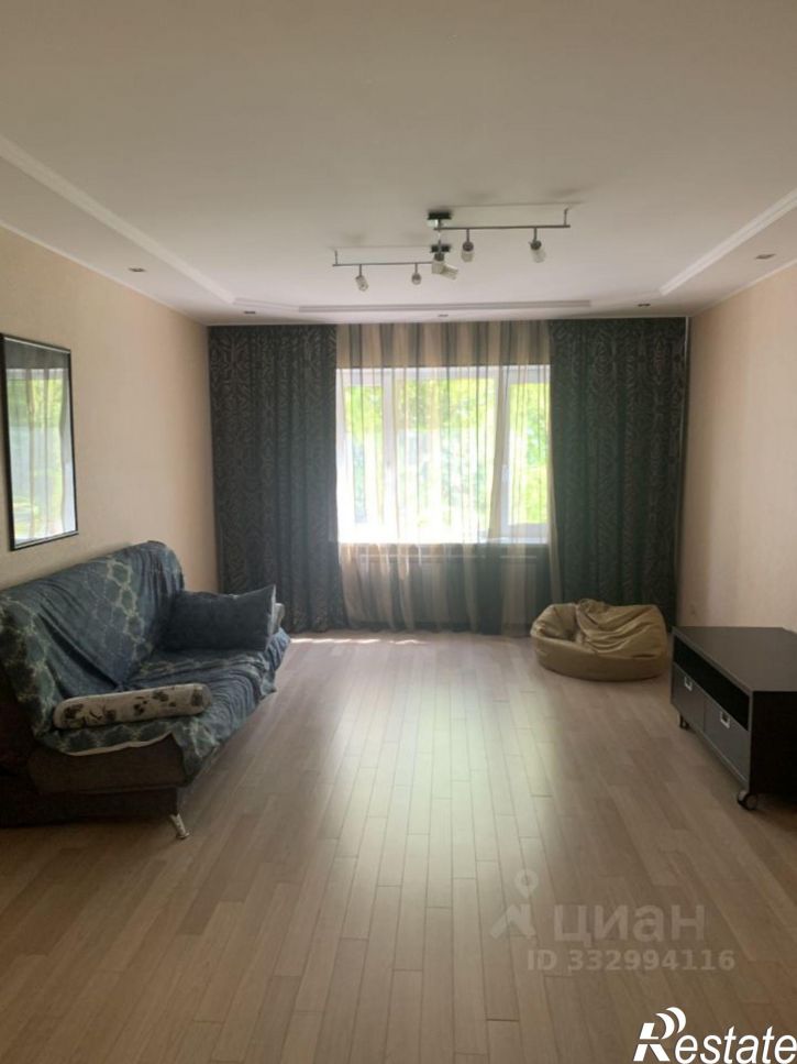2-комн квартира б-р Юности, 23,  д. 23