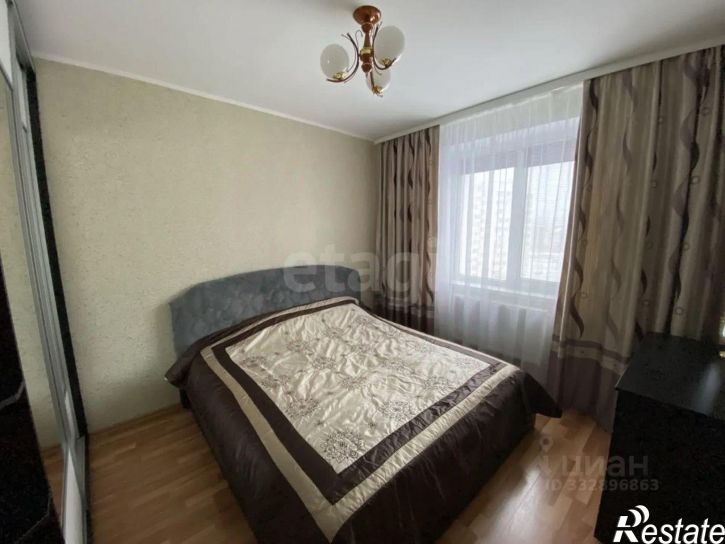 3-комн квартира ул Есенина, 54,  д. 54