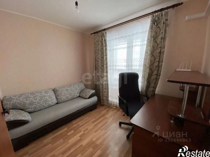 3-комн квартира ул Есенина, 54,  д. 54