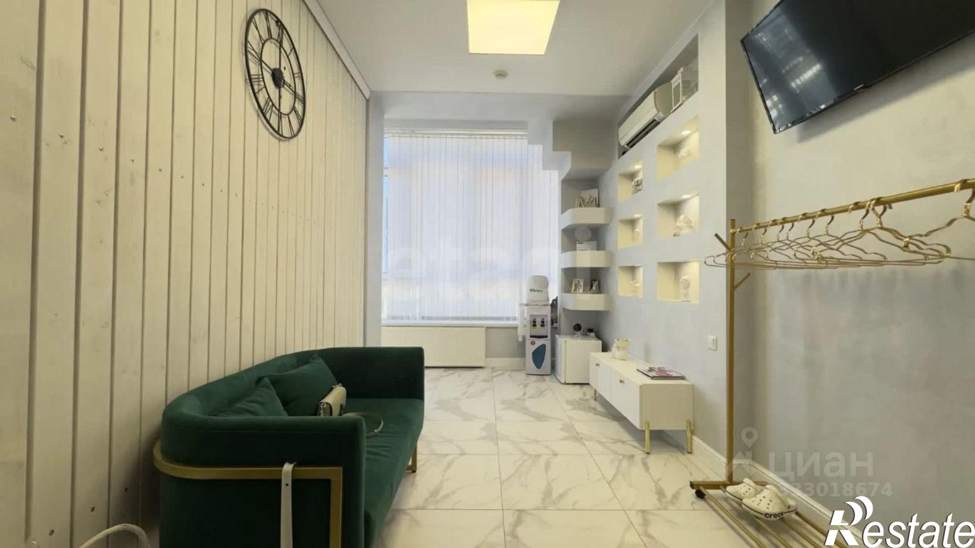 Купить офис, помещение под офис за 4 700 020 рублей на Гражданский пр-кт, 18