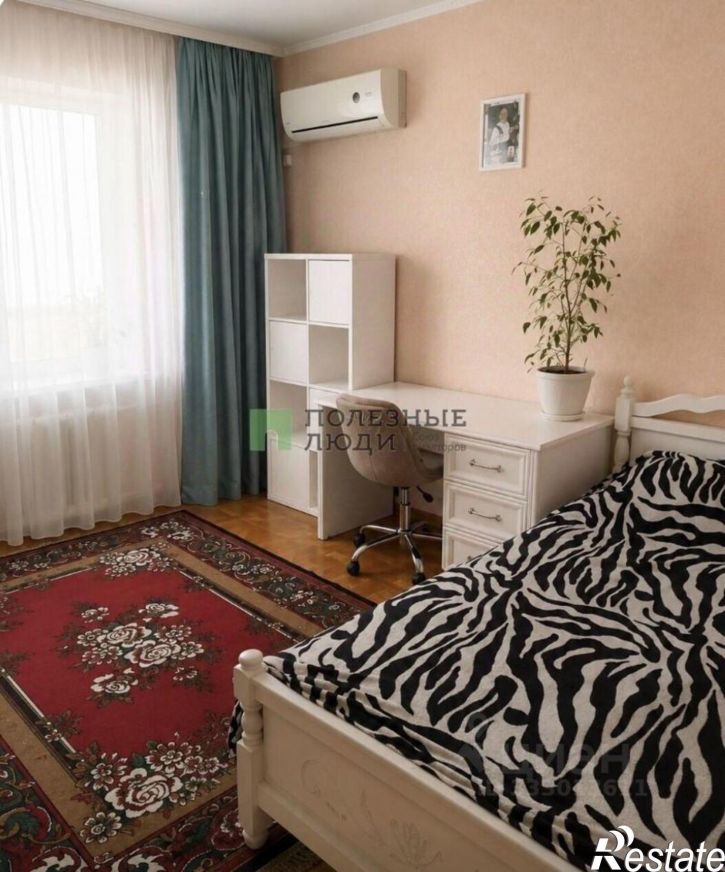 2-комн квартира Свято-Троицкий б-р, 25,  д. 25