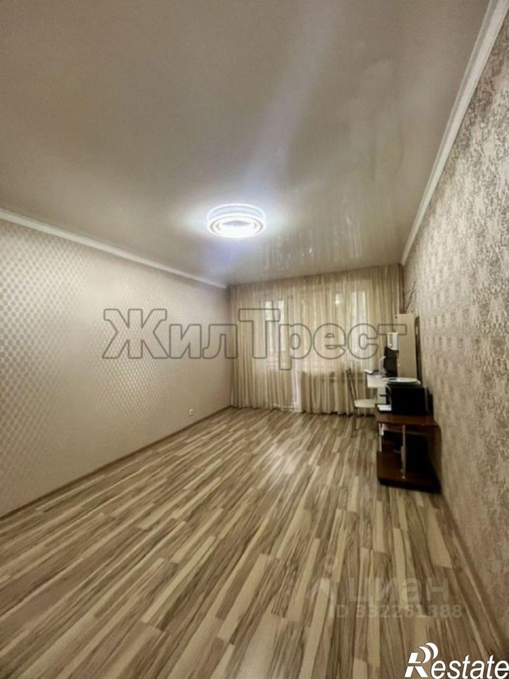 2-комн квартира ул Есенина, 20,  д. 20
