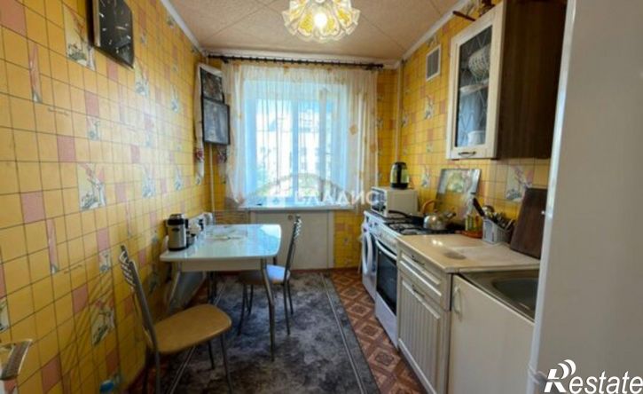 3-комн квартира пр-кт Б.Хмельницкого, 156,  д. 156
