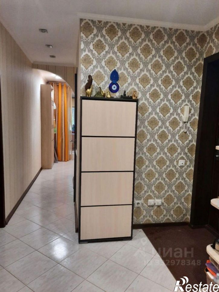 3-комн квартира ул Костюкова, 10,  д. 10