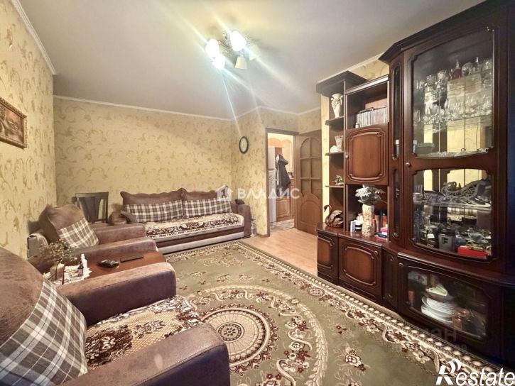 3-комн квартира ул Шершнева, 11,  д. 11