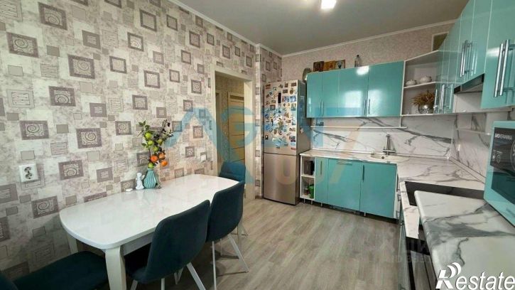 3-комн квартира ул Разина, 14,  д. 14