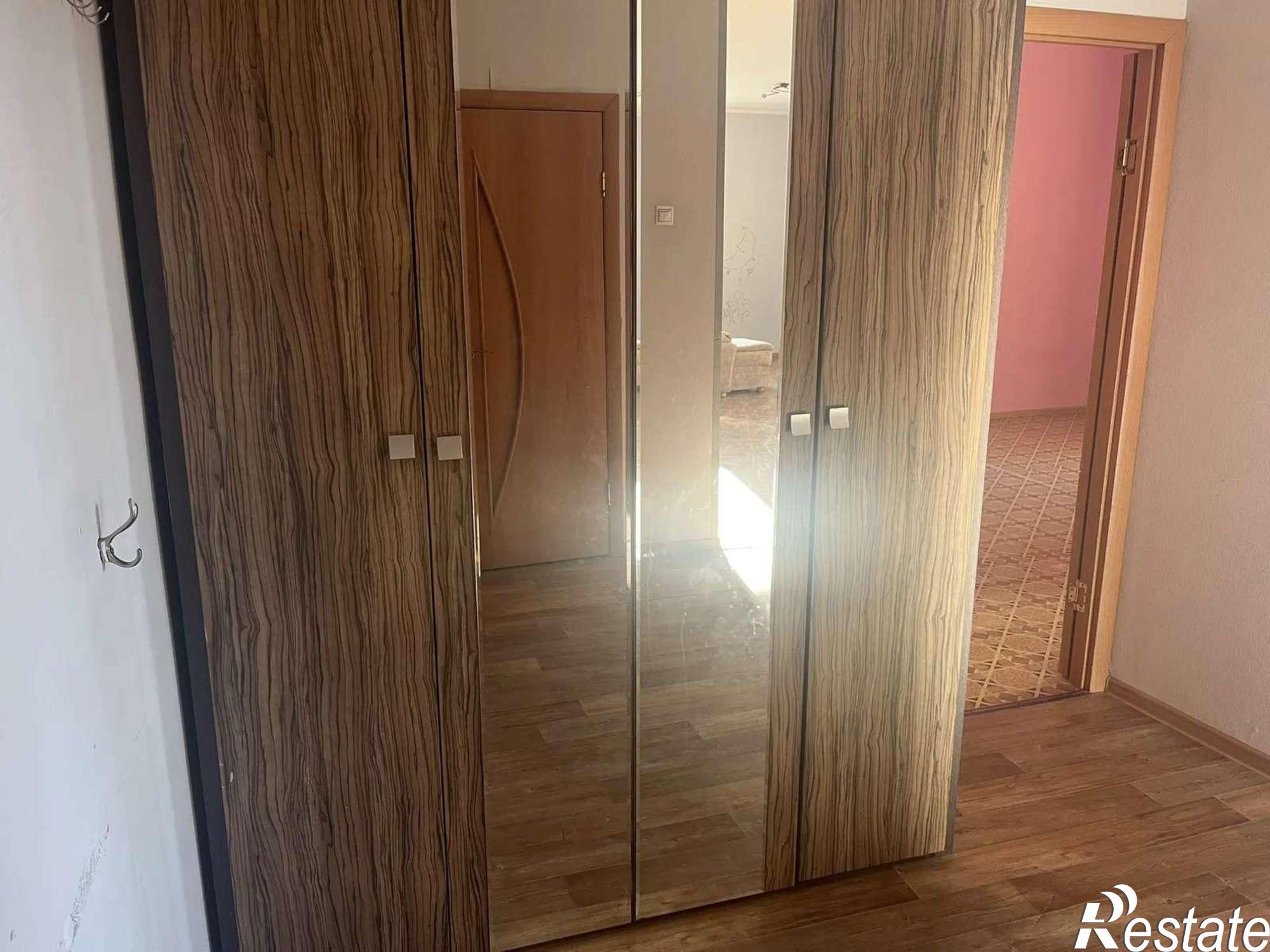 Купить квартиру за 12 000 000 рублей на Славы проспект, 44А