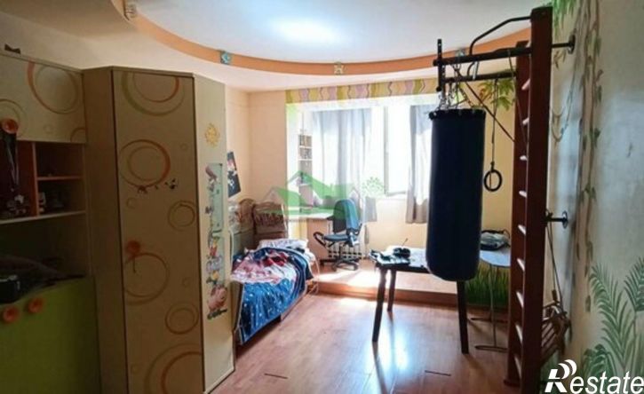 2-комн квартира ул Есенина, 40,  д. 40