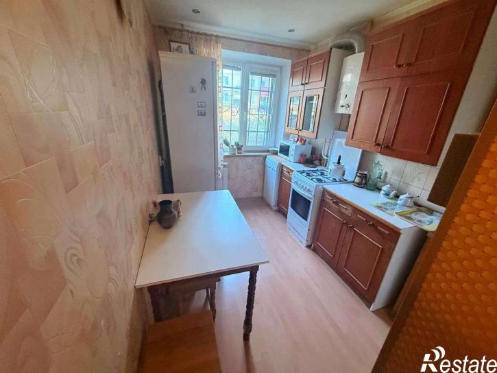 4-комн квартира 5 Августа улица, 6