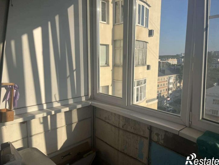 3-комн квартира Славы проспект, 44А