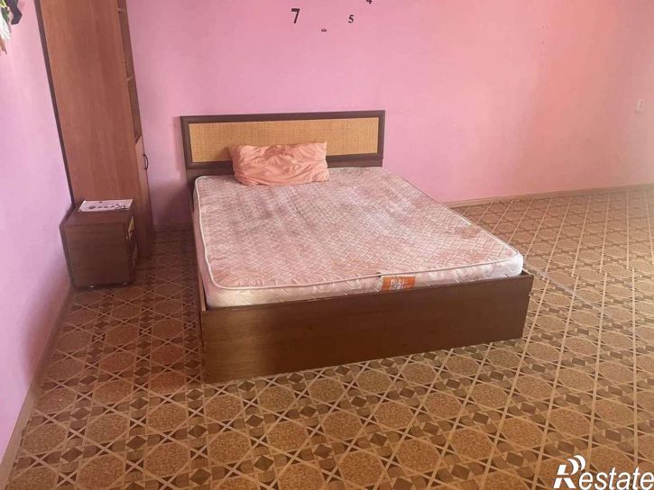 3-комн квартира Славы проспект, 44А