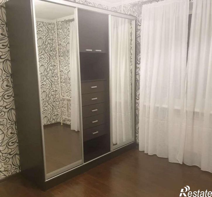 2-комн квартира Есенина улица, 26