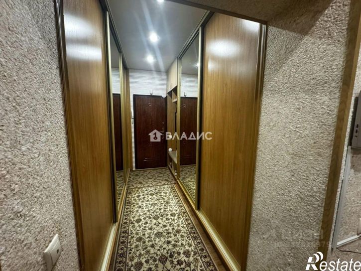 3-комн квартира б-р Юности, 23,  д. 23