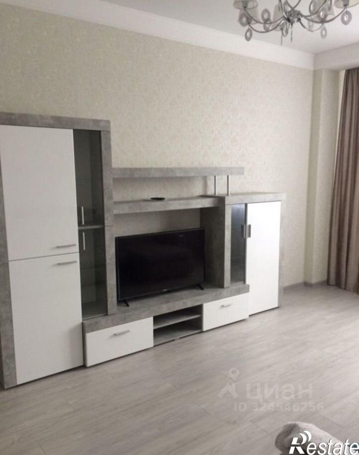 2-комн квартира Свято-Троицкий б-р, 38,  д. 38