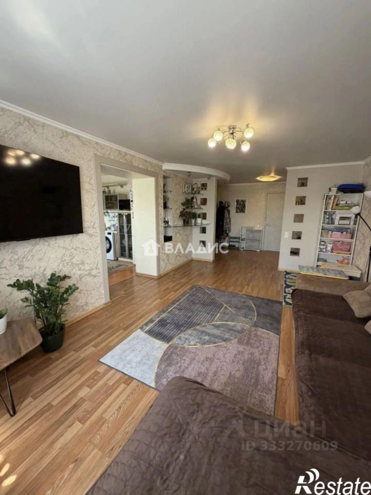 3-комн квартира ул Есенина, 32,  д. 32
