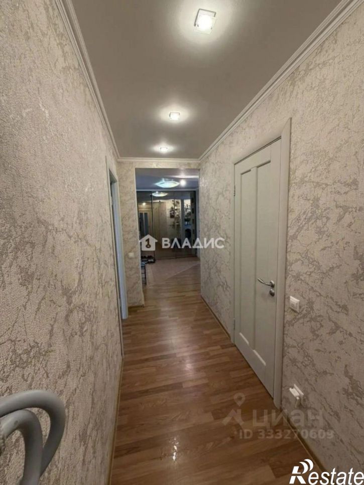 3-комн квартира ул Есенина, 32,  д. 32