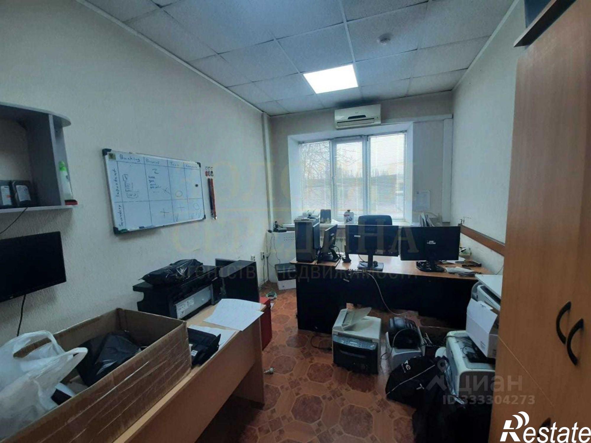 Сдать офис, помещение под офис за 15 000 рублей на ул Гагарина, 1
