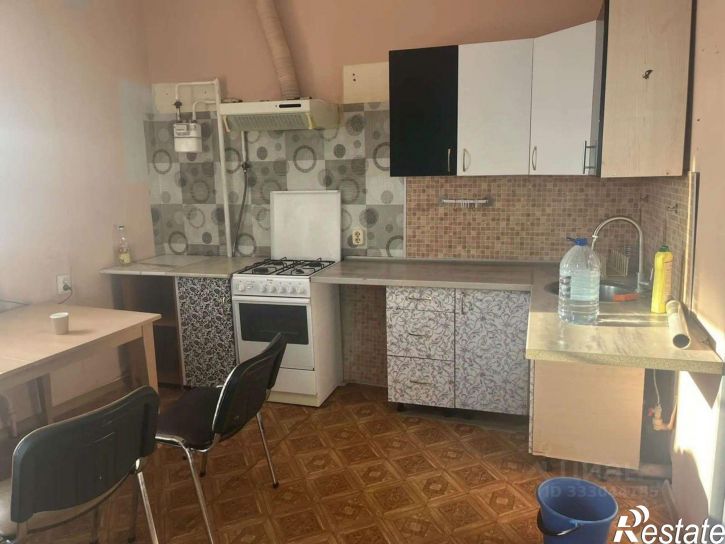 3-комн квартира пр-кт Славы, 44а,  д. 44а