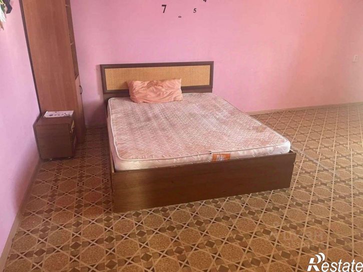 3-комн квартира пр-кт Славы, 44а,  д. 44а