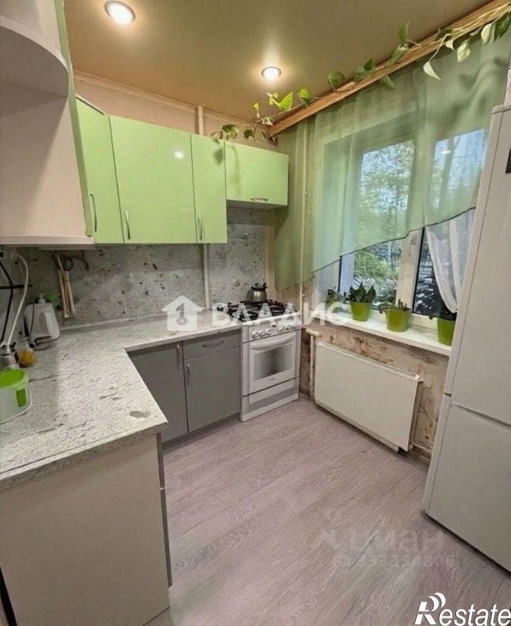 2-комн квартира пр-кт Б.Хмельницкого, 126,  д. 126