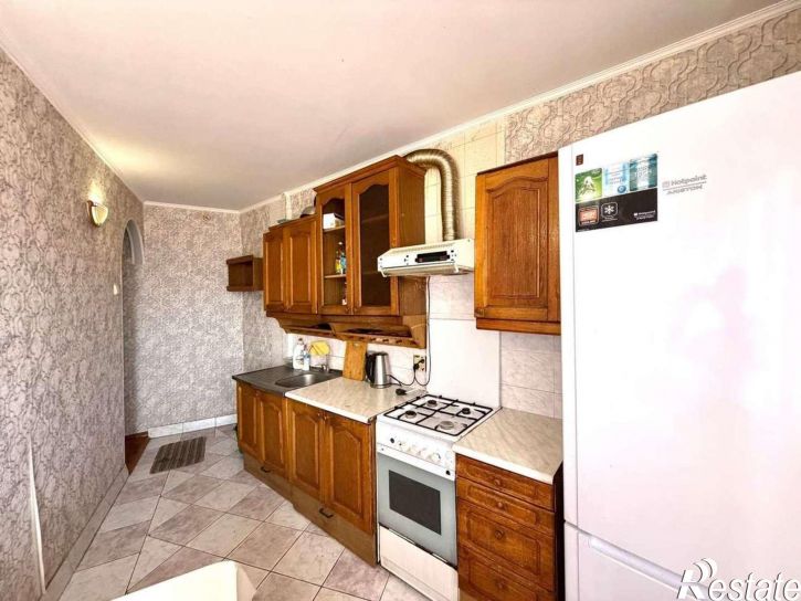4-комн квартира Привольная улица, 11А