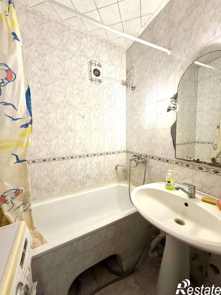 4-комн квартира Привольная улица, 11А