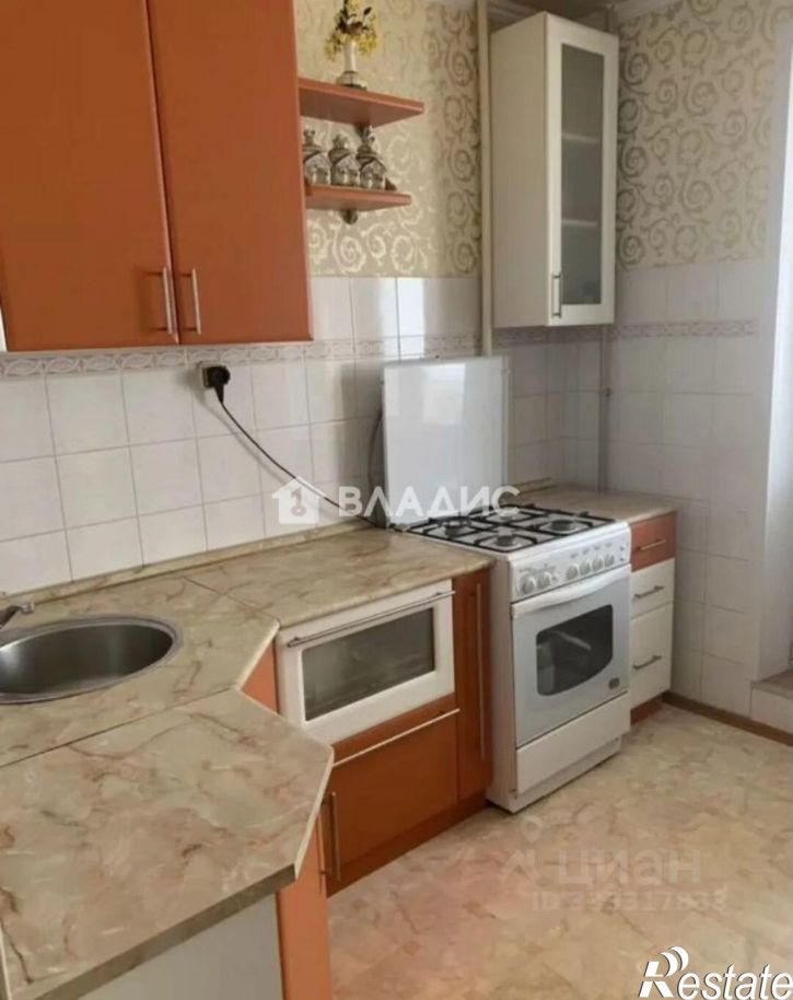 3-комн квартира ул Конева, 1,  д. 1