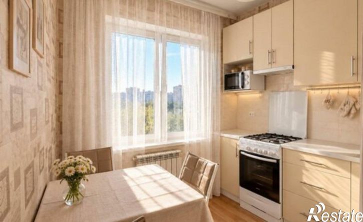 2-комн квартира Свято-Троицкий б-р, 25,  д. 25