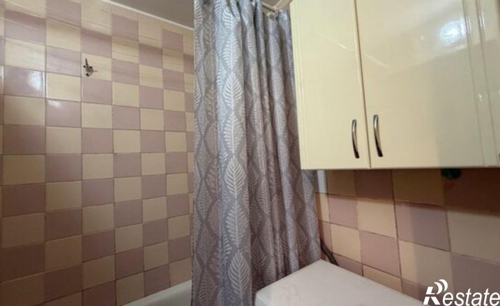 2-комн квартира пр-кт Славы, 90,  д. 90