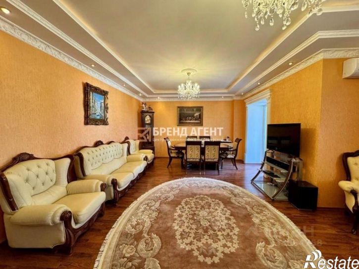 3-комн квартира ул Гостенская, 2а,  д. 2а